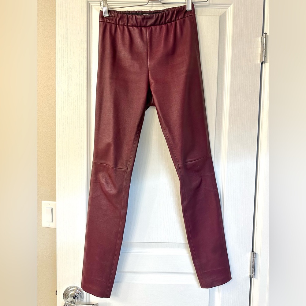 $990 Theory leather leggings jeggings skinny pants burgundy size 0